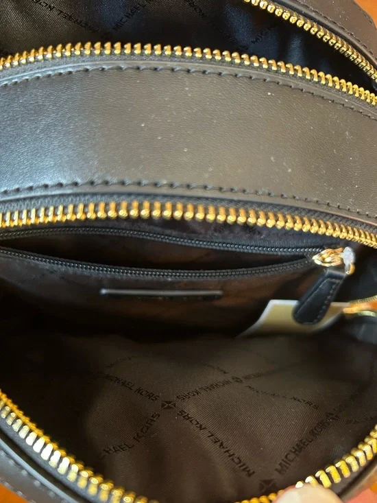 Michael Kors Black Leather Medium Jaycee Backpack with Gold Hardware - Picture 4 of 9